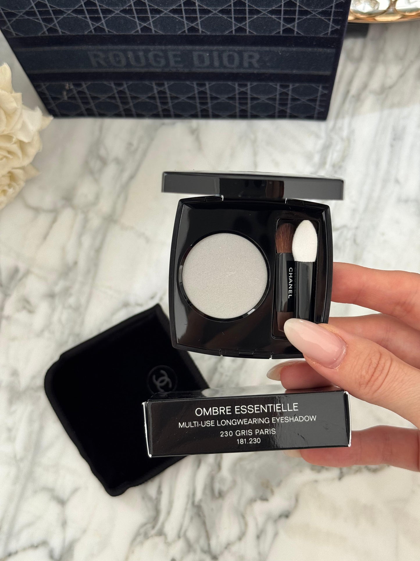 CHANEL Ombre Essentielle Multi-Use Longwearing Eyeshadow (230)
