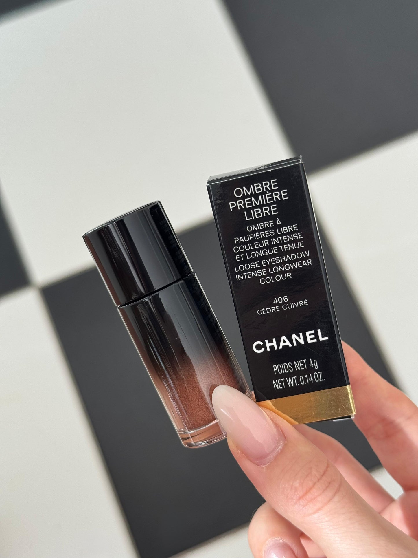 CHANEL Ombre Première Libre Loose Eyeshadow Intense Longwear Colour (406)