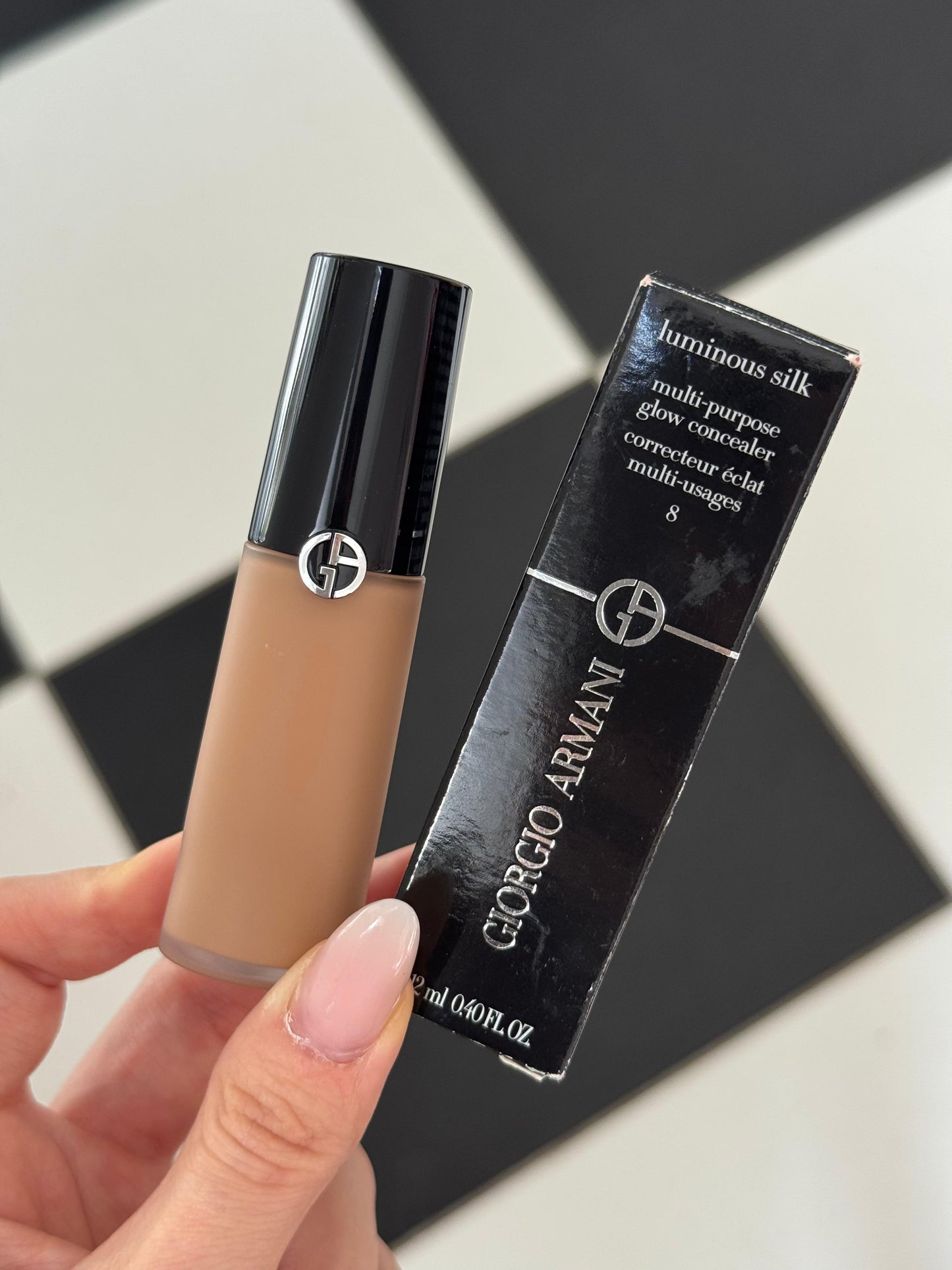 ARMANI Luminous Silk Hydrating & Brightening Concealer (8)