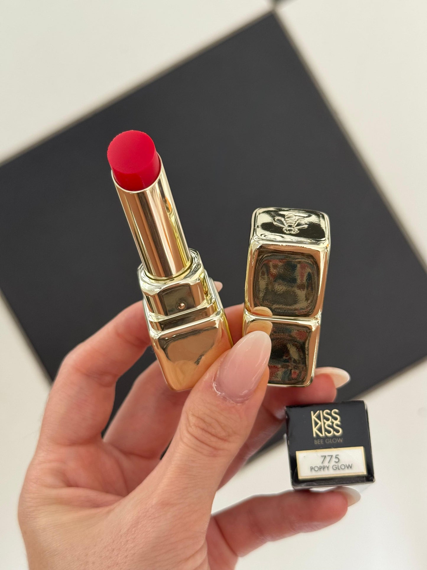 GUERLAIN Kiss Kiss Bee Glow - Color Reviving Lip Balm (775)