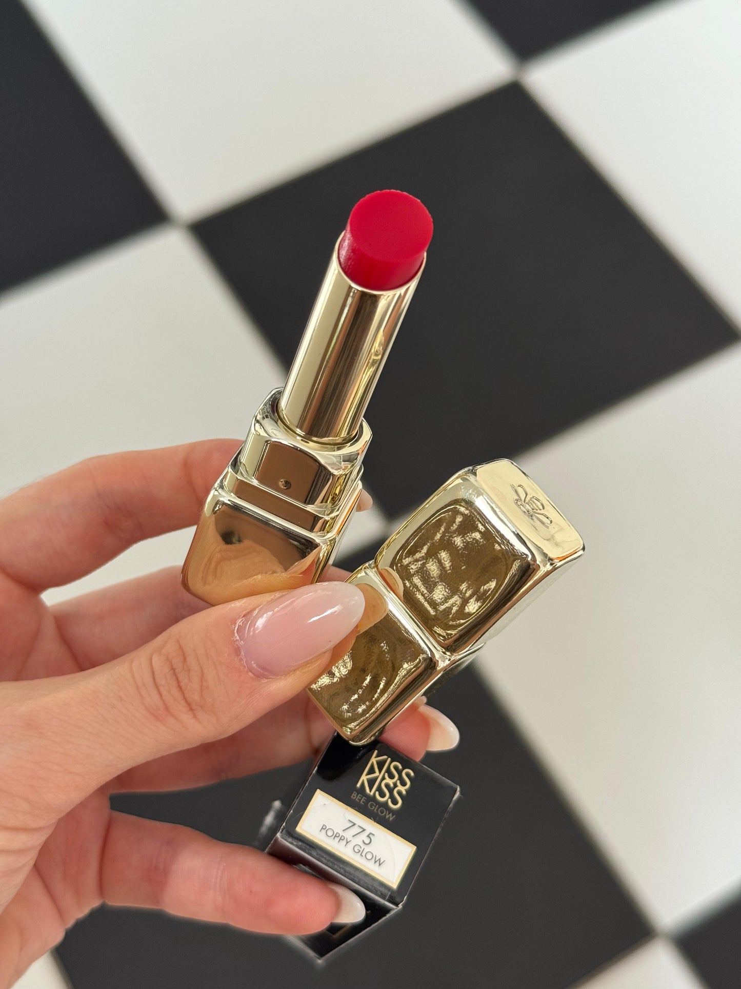 GUERLAIN Kiss Kiss Bee Glow - Color Reviving Lip Balm (775)