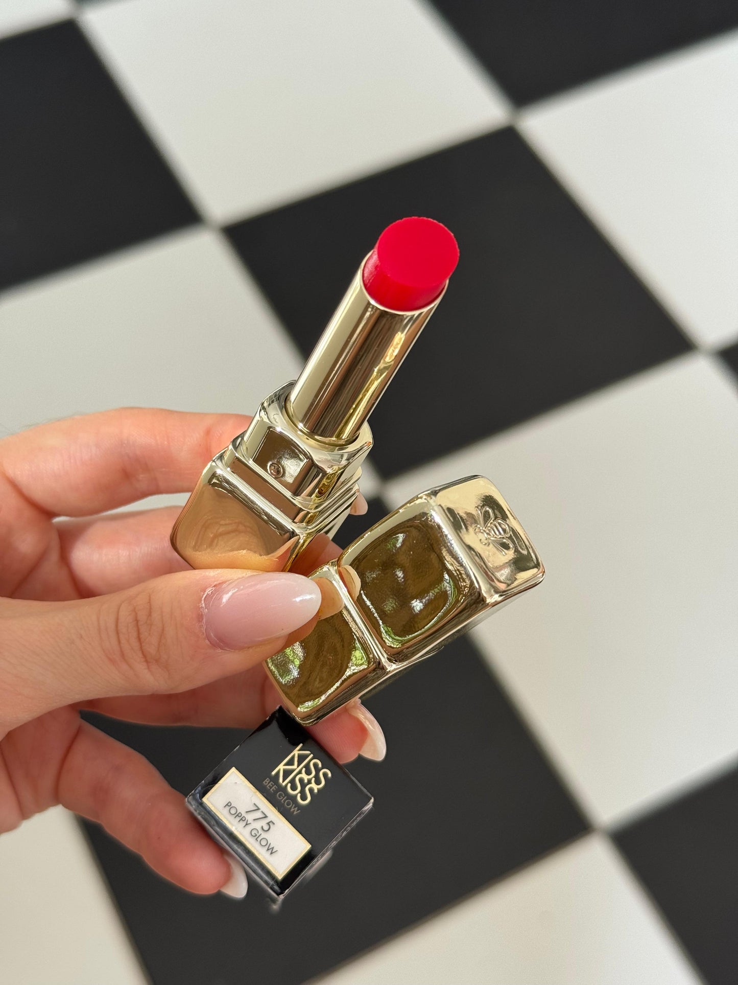 GUERLAIN Kiss Kiss Bee Glow - Color Reviving Lip Balm (775)