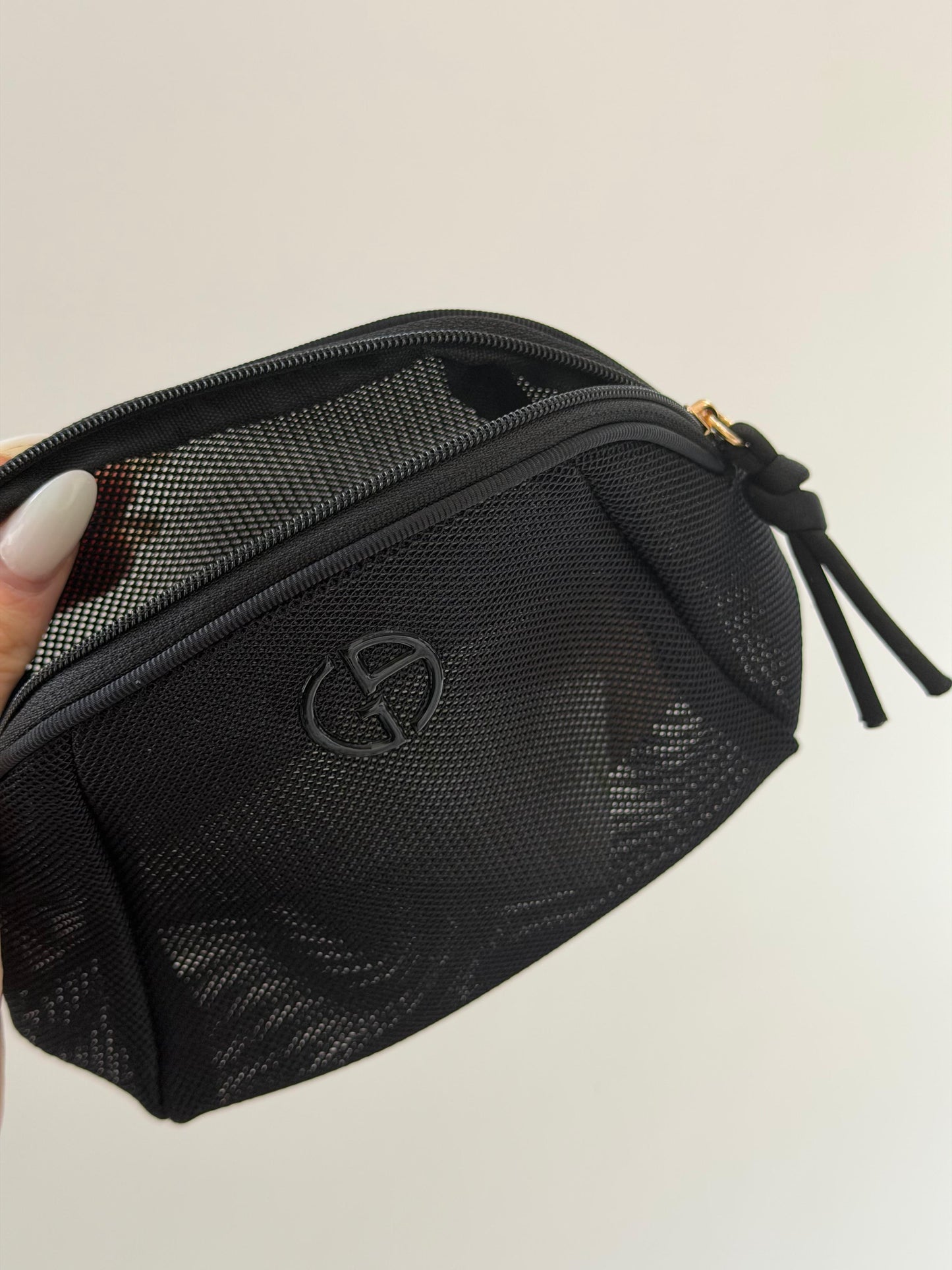 ARMANI
Beauty Transparent Black Pouch Gift