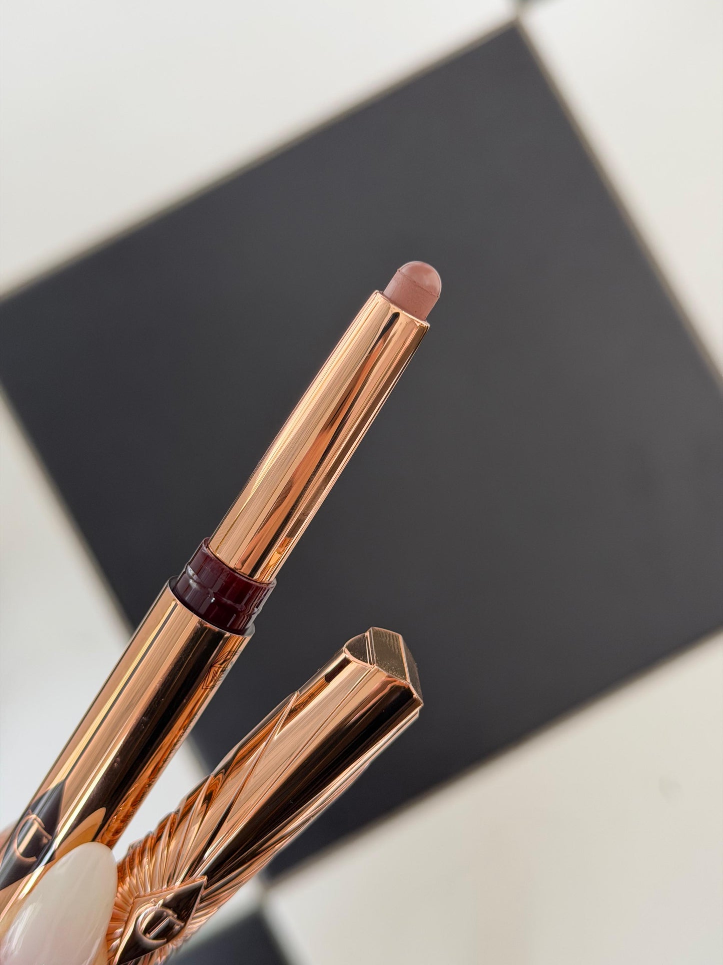 CHARLOTTE TILBURY Exagger-Eyes Easy Eye Shadow Stick - Mink Sculpt