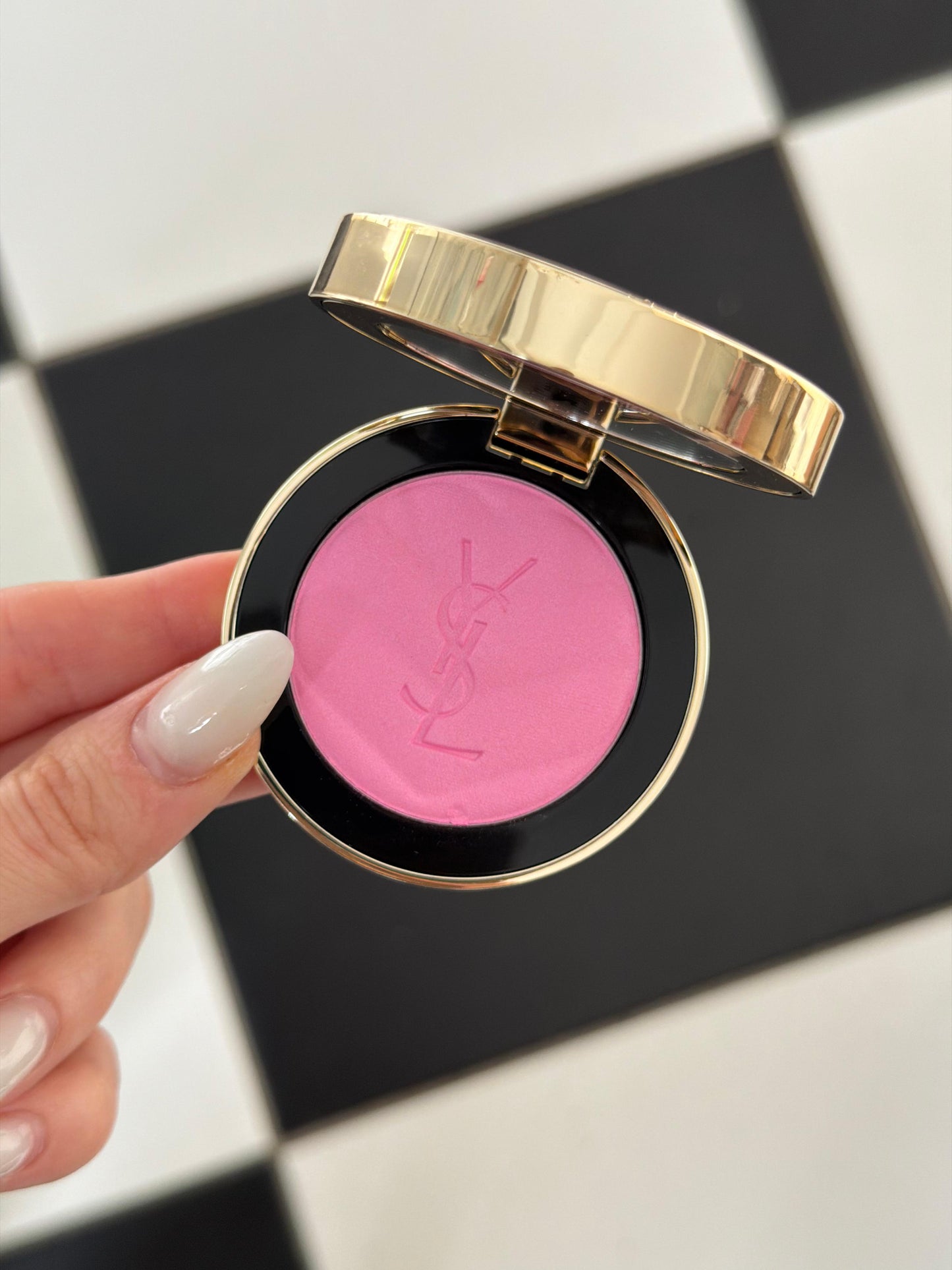 YSL Make Me Blush - Bold Blurring Blush (42)