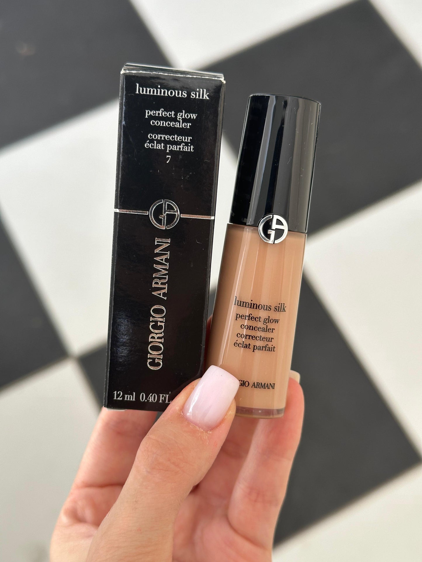 ARMANI Luminous Silk Hydrating & Brightening Concealer (7)