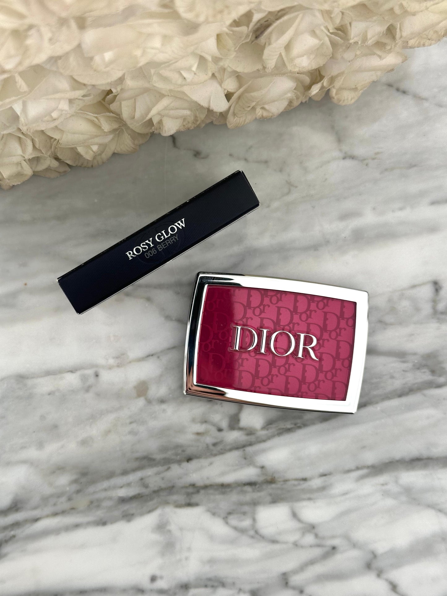 DIOR Rosy Glow (006)
Color-Awakening Blush - Natural Healthy Glow Effect