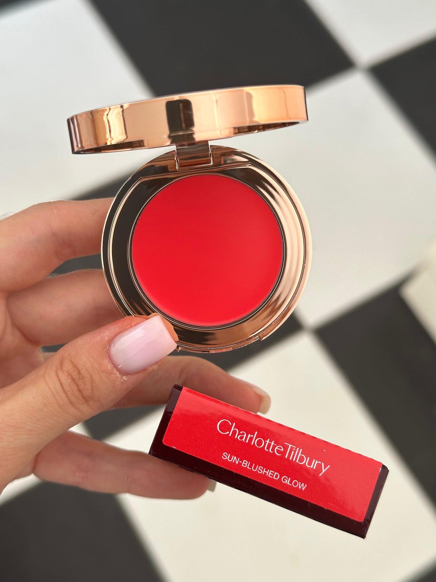 CHARLOTTE TILBURY
Beautiful Skin Island Lip and Cheek - Sun-Blushed Glow