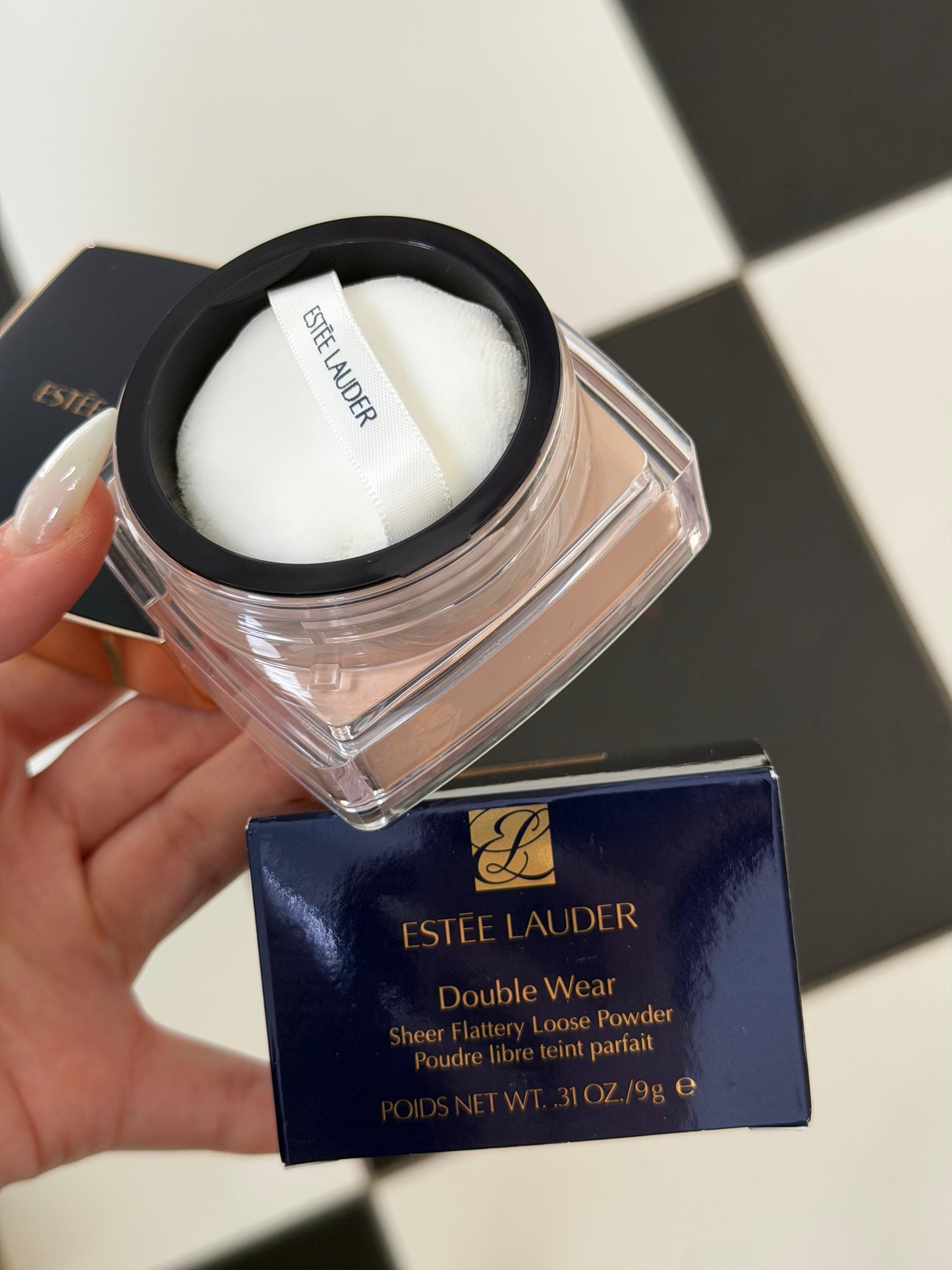 ESTÉE LAUDER Double Wear
Sheer Flattery Loose Powder - Light Matte