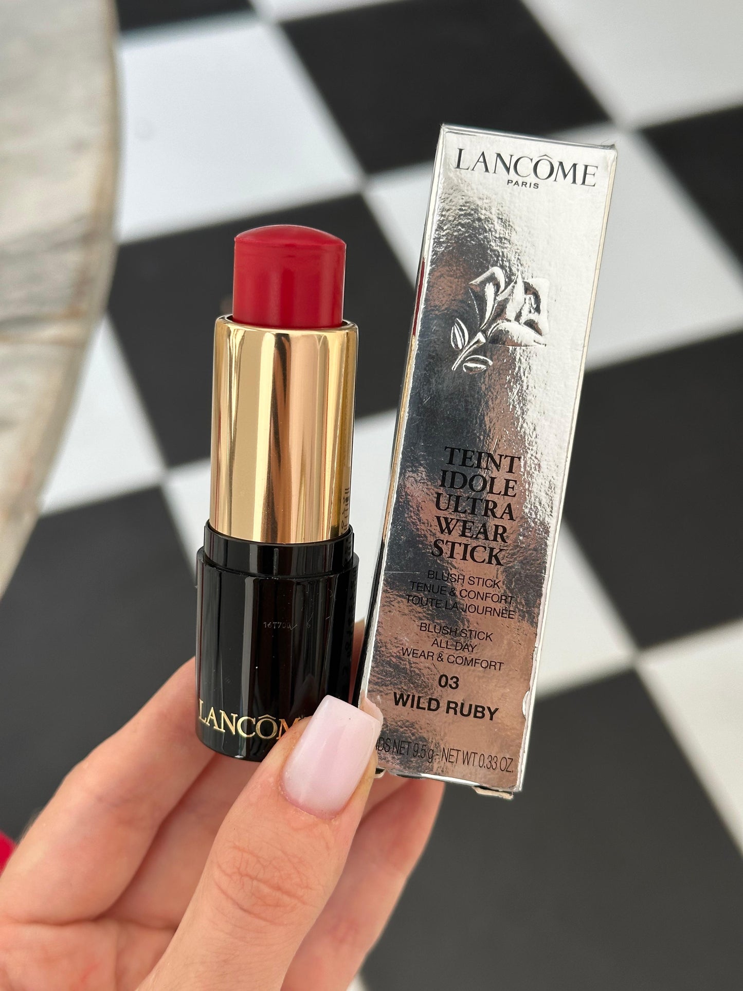 LANCÔME
Teint Idôle Ultra Wear Stick Blush
