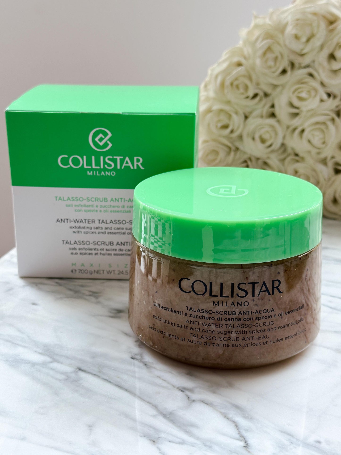 COLLISTAR
Anti-Water Talasso-Scrub
Exfoliating Salts And Cane Sugar With Spices And Essential Oils