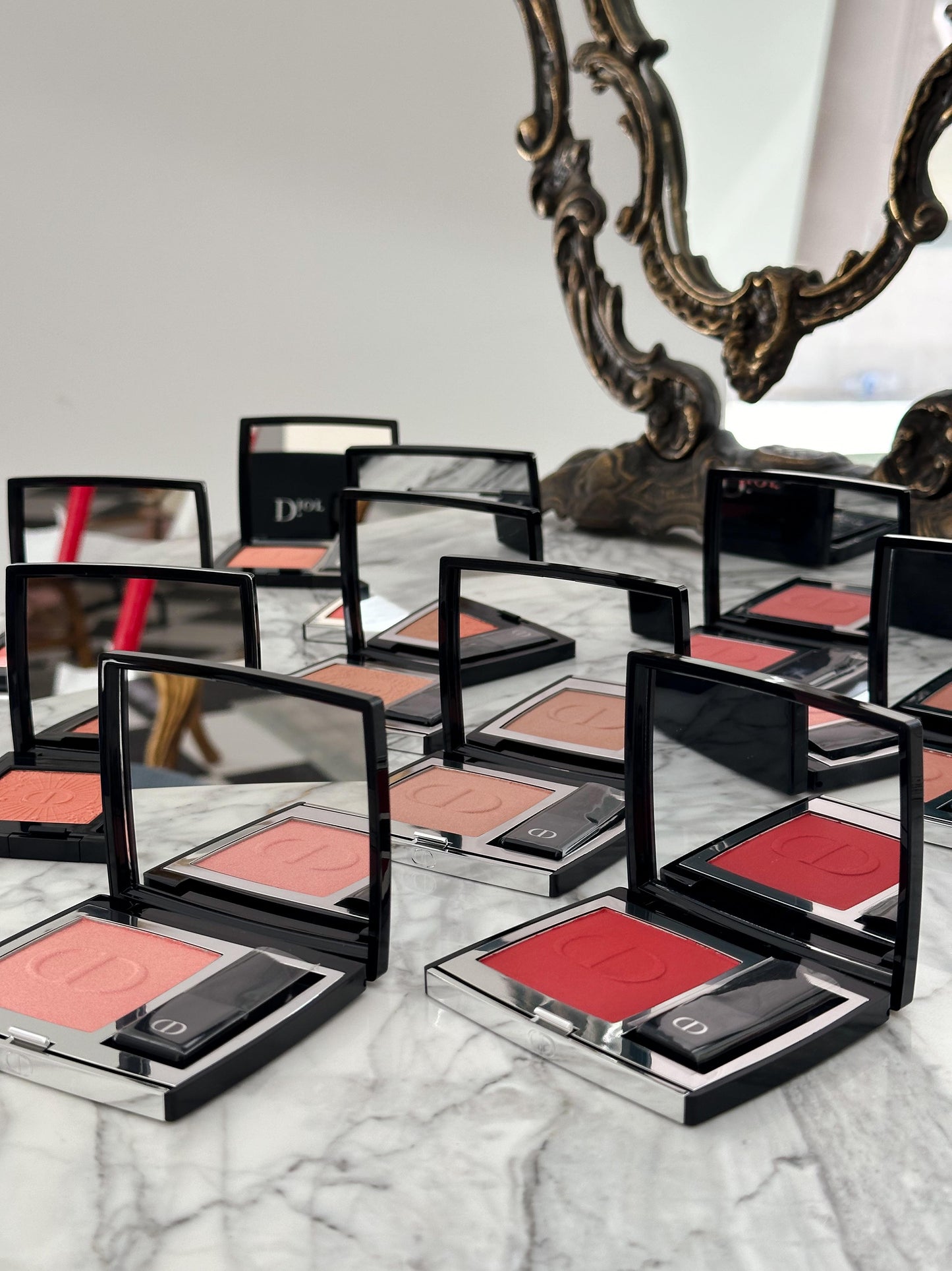 DIOR Rouge Blush Satin
Couture Colour Makeup - Long Wear (028 Satin)