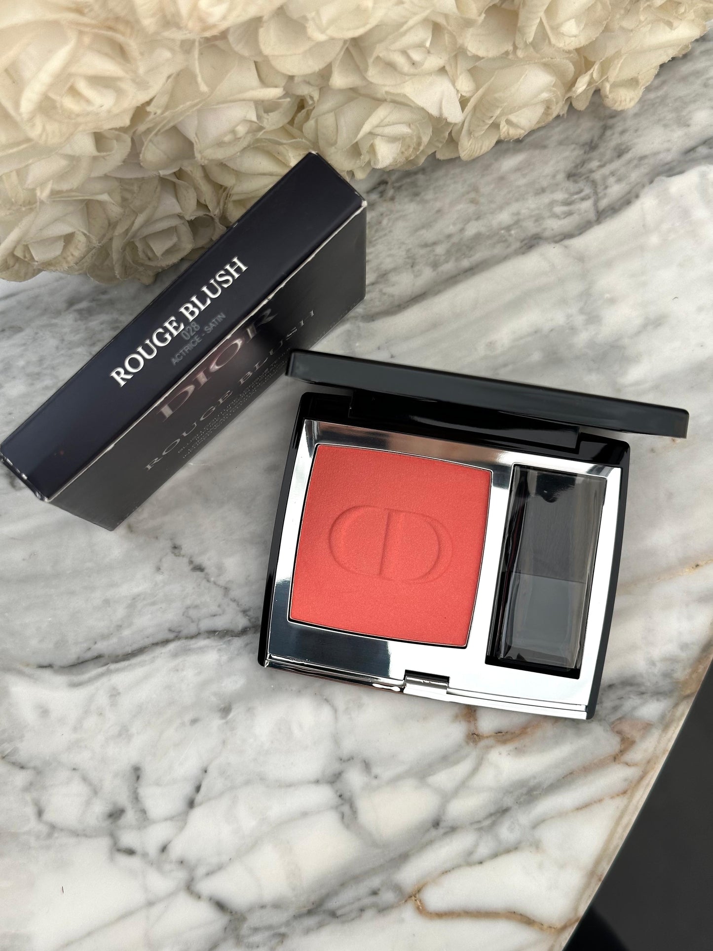 DIOR Rouge Blush Satin
Couture Colour Makeup - Long Wear (028)