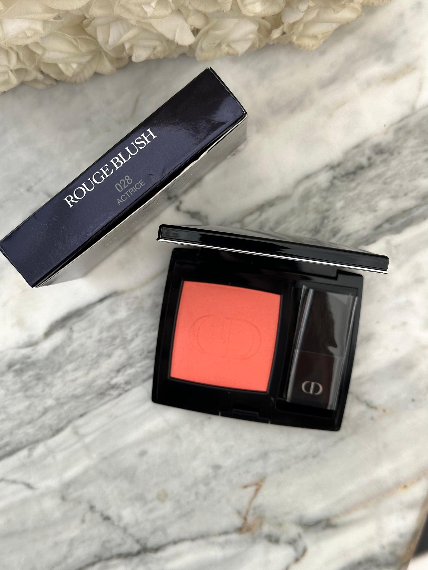 DIOR Rouge Blush Satin
Couture Colour Makeup - Long Wear (028)