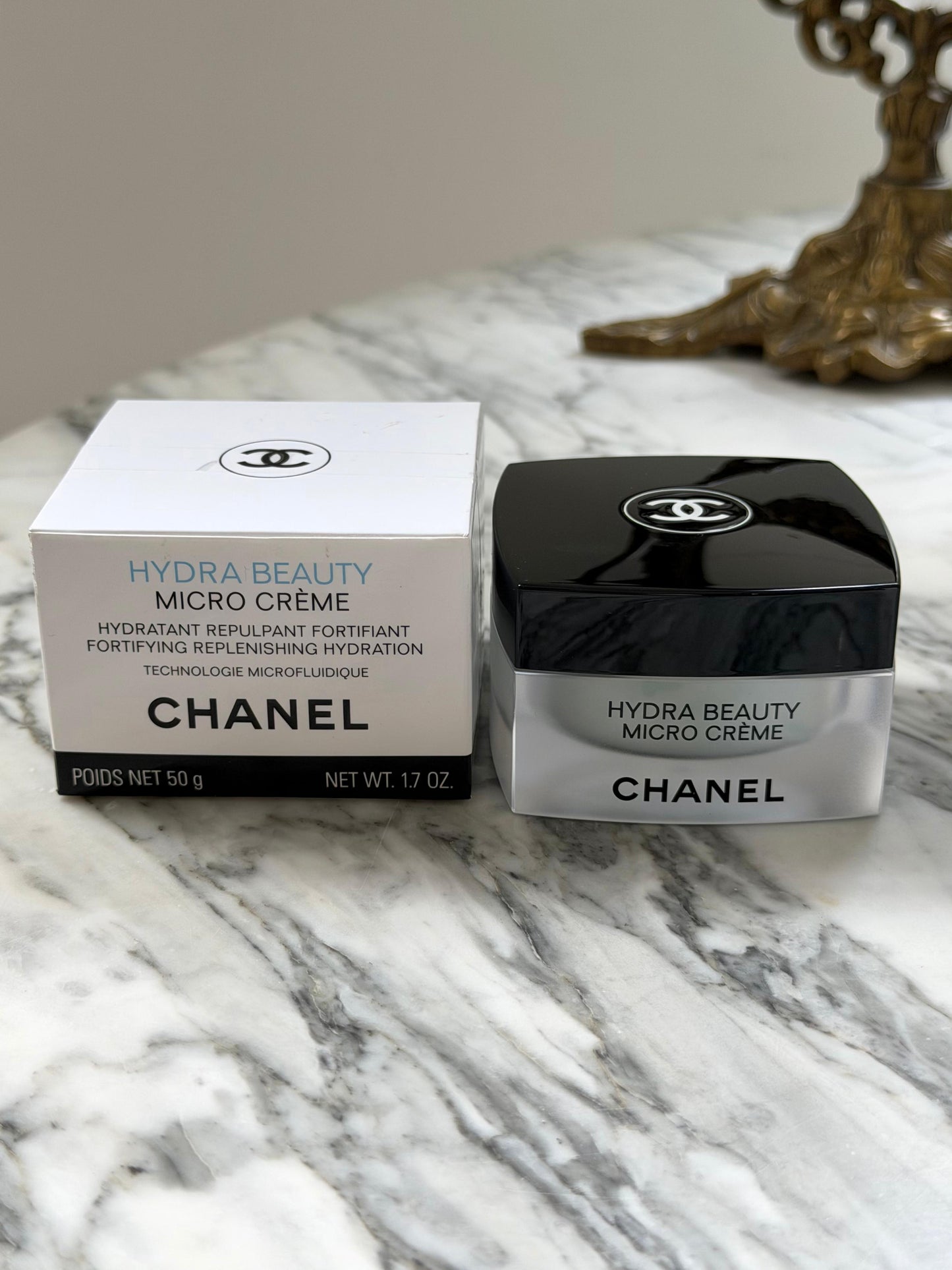 CHANEL Hydra Beauty Micro Crème
Fortifying Replenishing Hydration