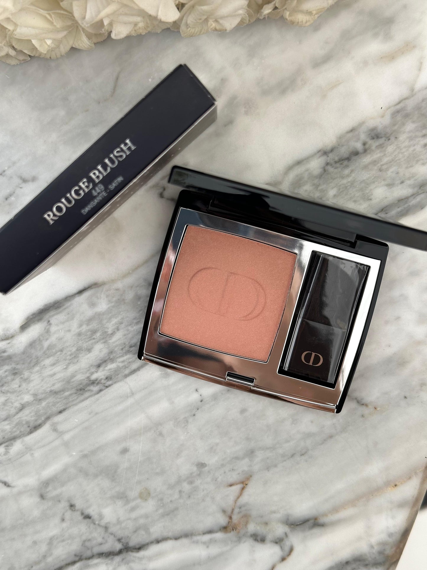 DIOR Rouge Blush Satin
Couture Colour Makeup - Long Wear (449)