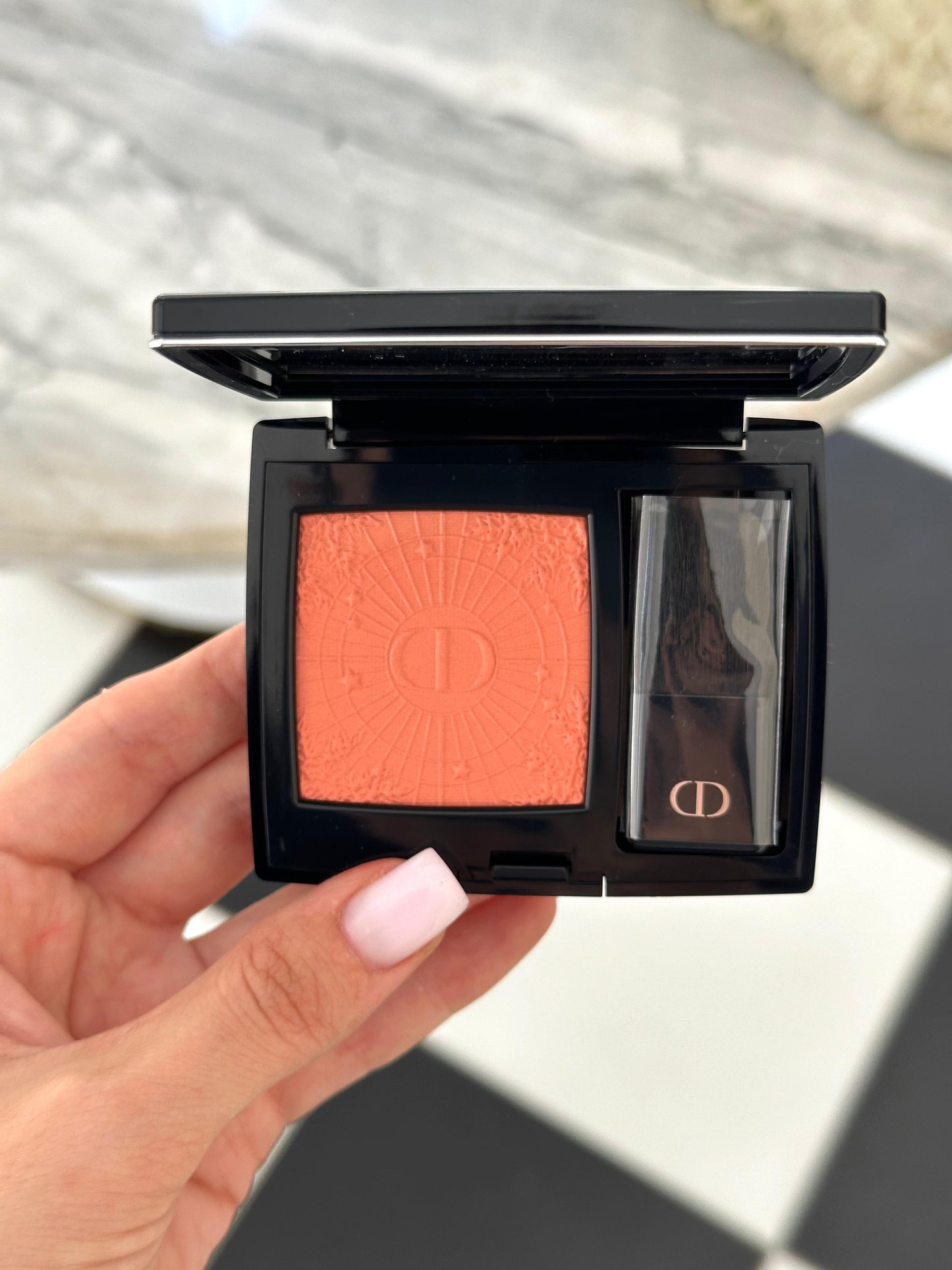 DIOR Rouge Blush
Couture Colour Makeup - Long Wear (556)