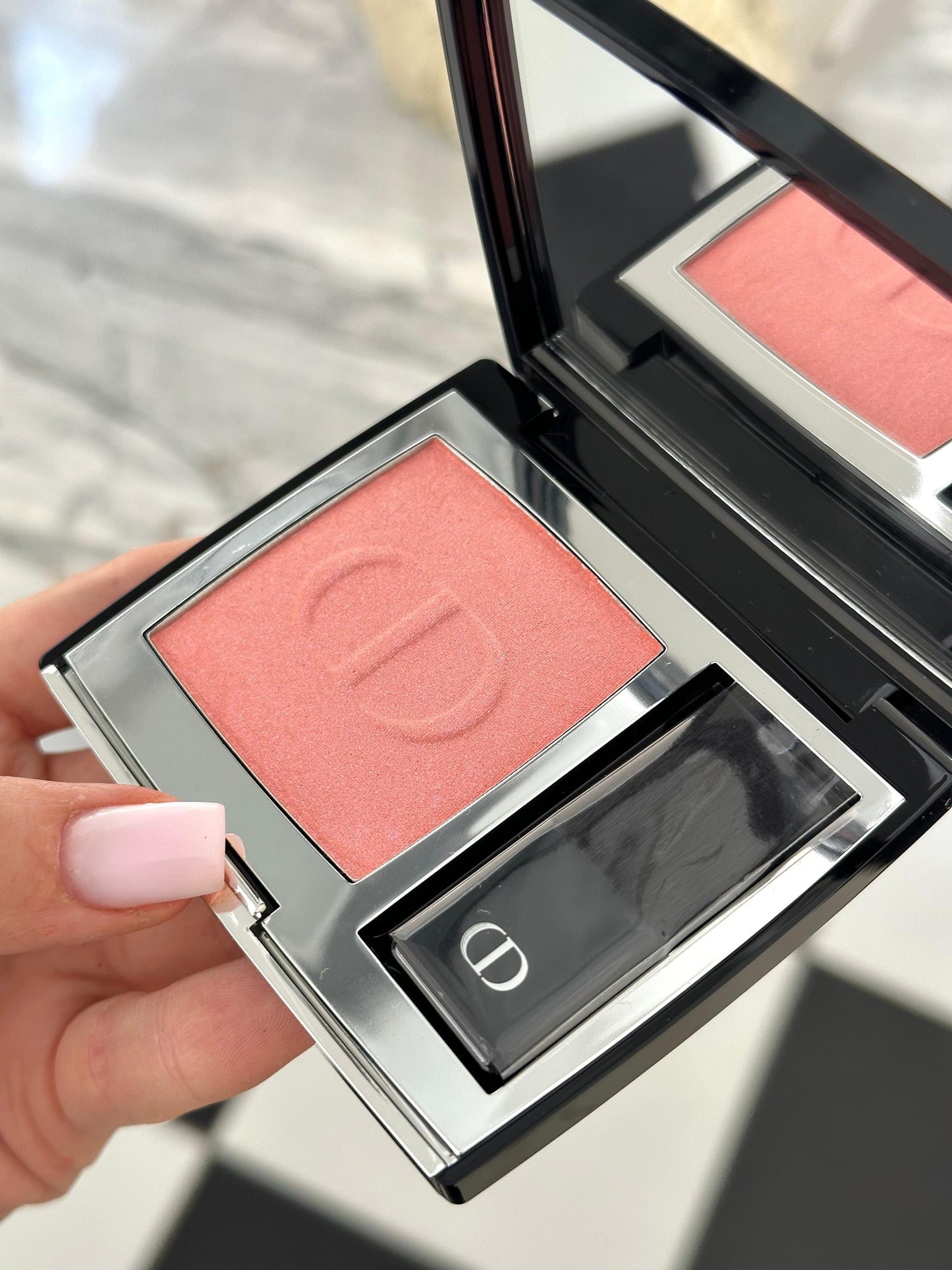 DIOR Rouge Blush
Couture Colour Makeup - Long Wear (601)