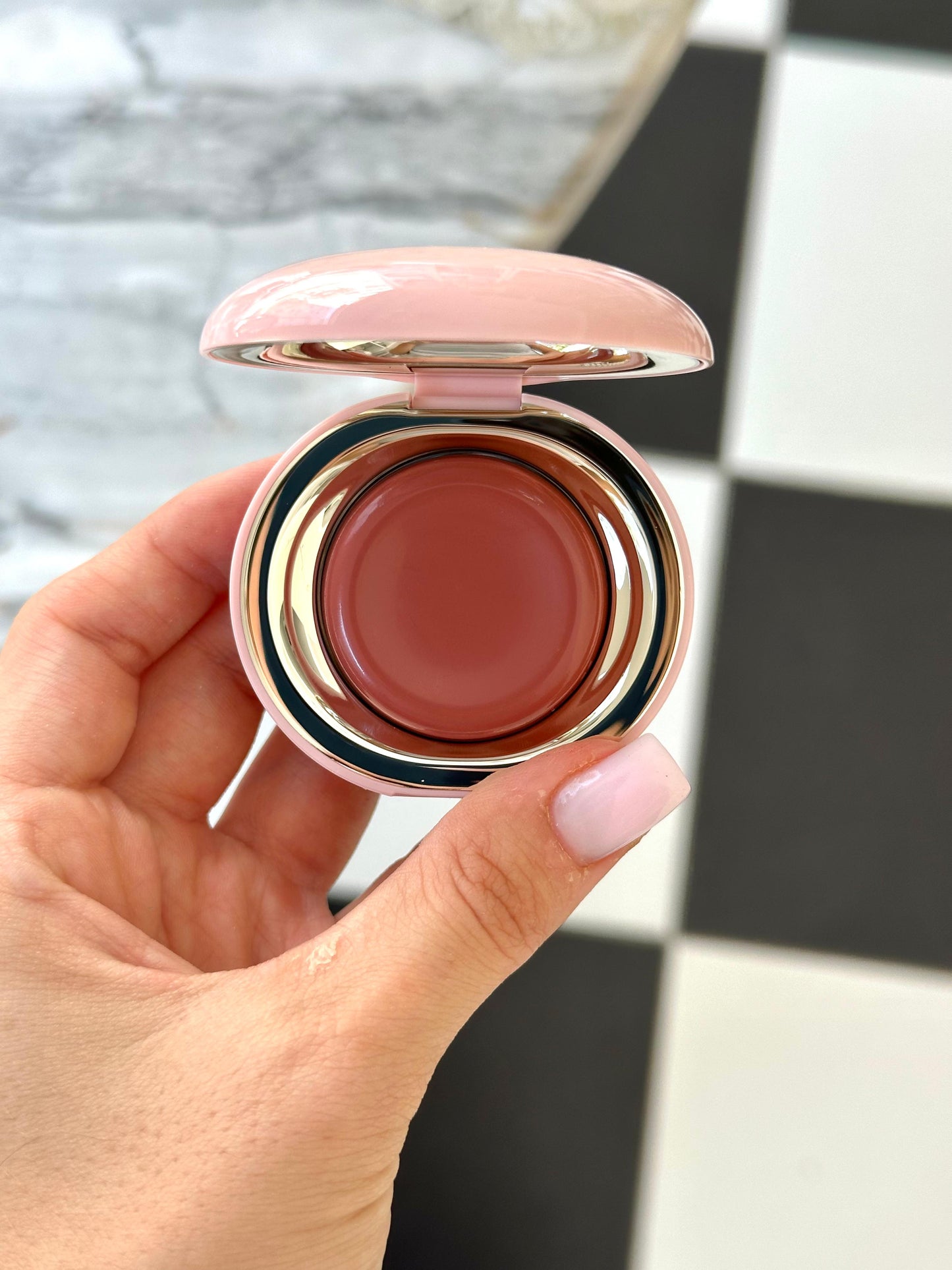 RARE BEAUTY Stay Vulnerable Melting Blush - Nearly Neutral