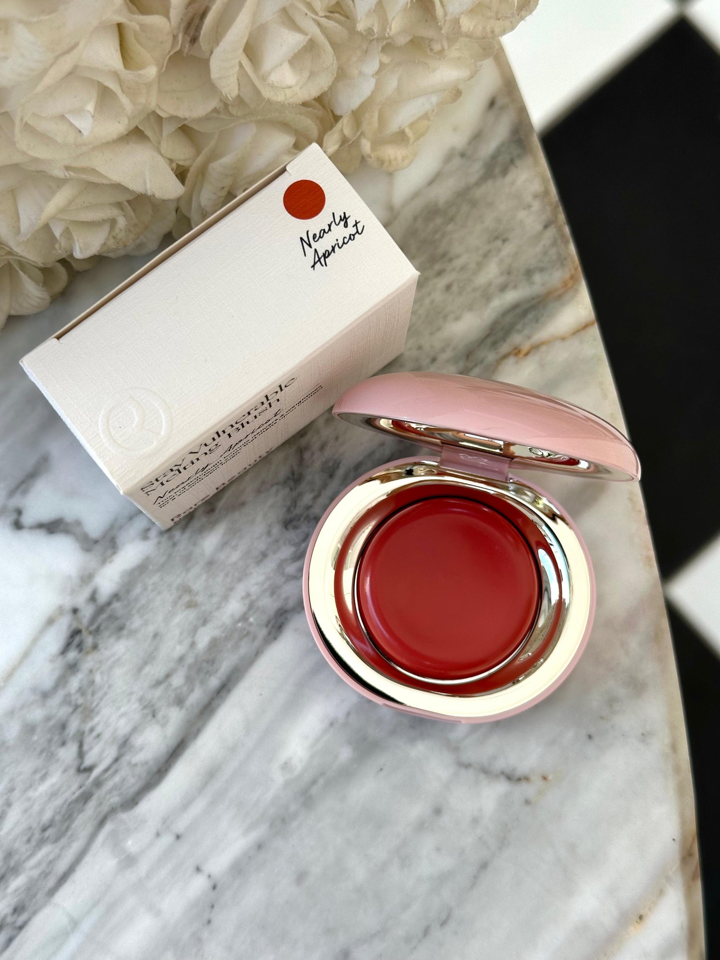 RARE BEAUTY Stay Vulnerable Melting Blush - Nearly Apricot
