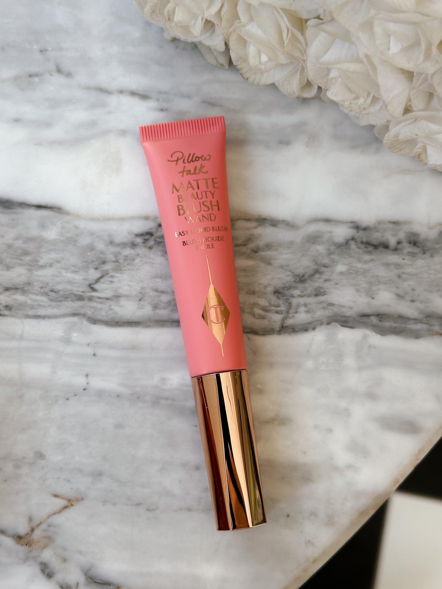 CHARLOTTE TILBURY
Matte Beauty Blush Wand