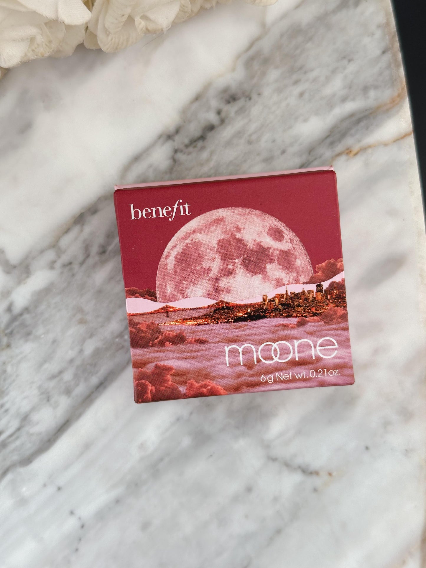 BENEFIT Moone
Rich Berry Blush