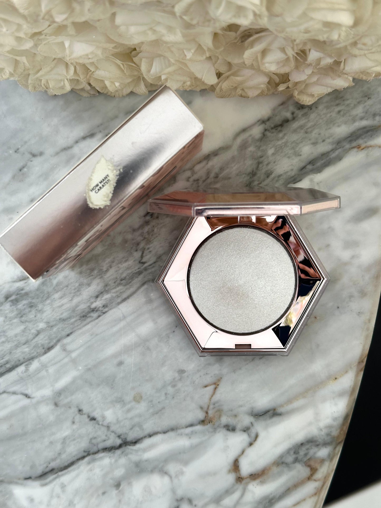 FENTY BEAUTY Diamond Bomb All-Over Diamond Veil Highlighter