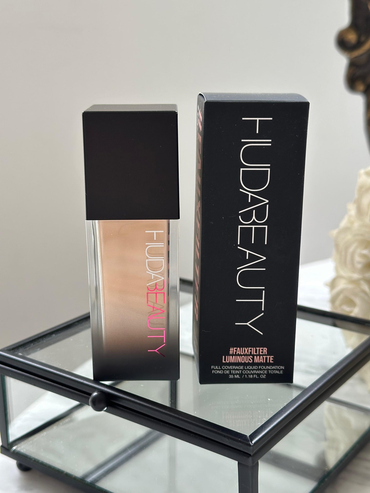 HUDA BEAUTY #FauxFilter Luminous Matte Full Coverege Foundation (110N)