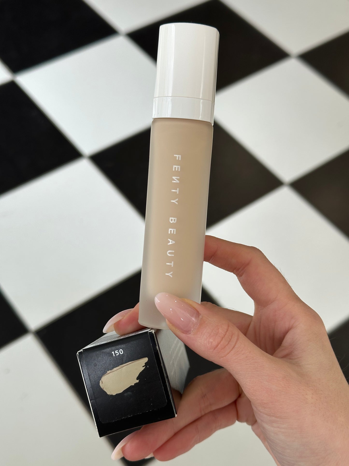 FENTY BEAUTY Pro Filt'r Soft Matte Longwear Foundation (150)