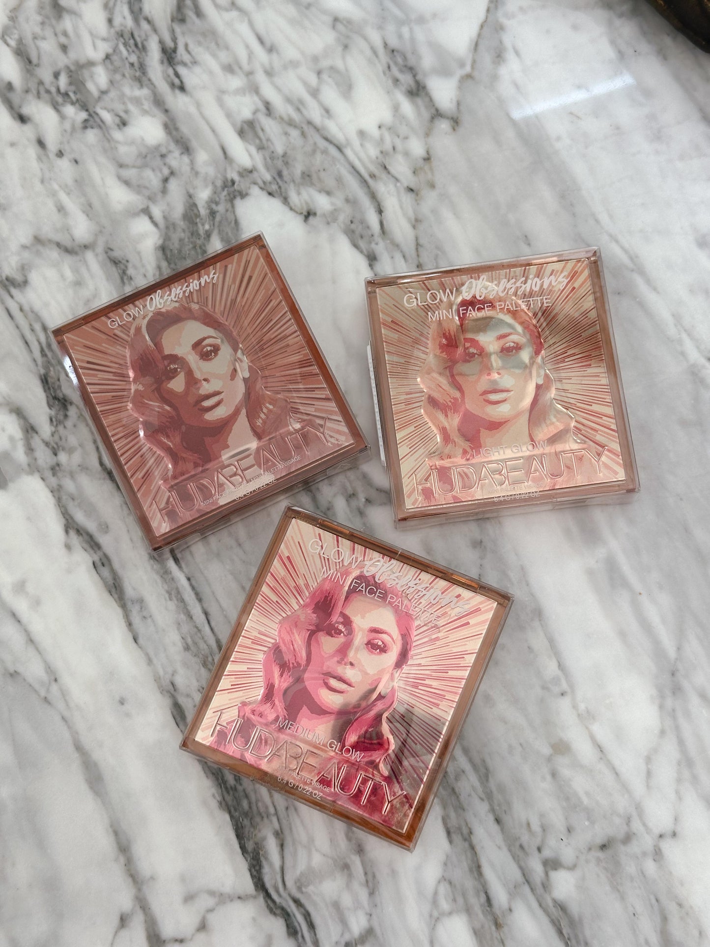 HUDA BEAUTY Mini Obsessions Highlighter Face Palette - Light Glow