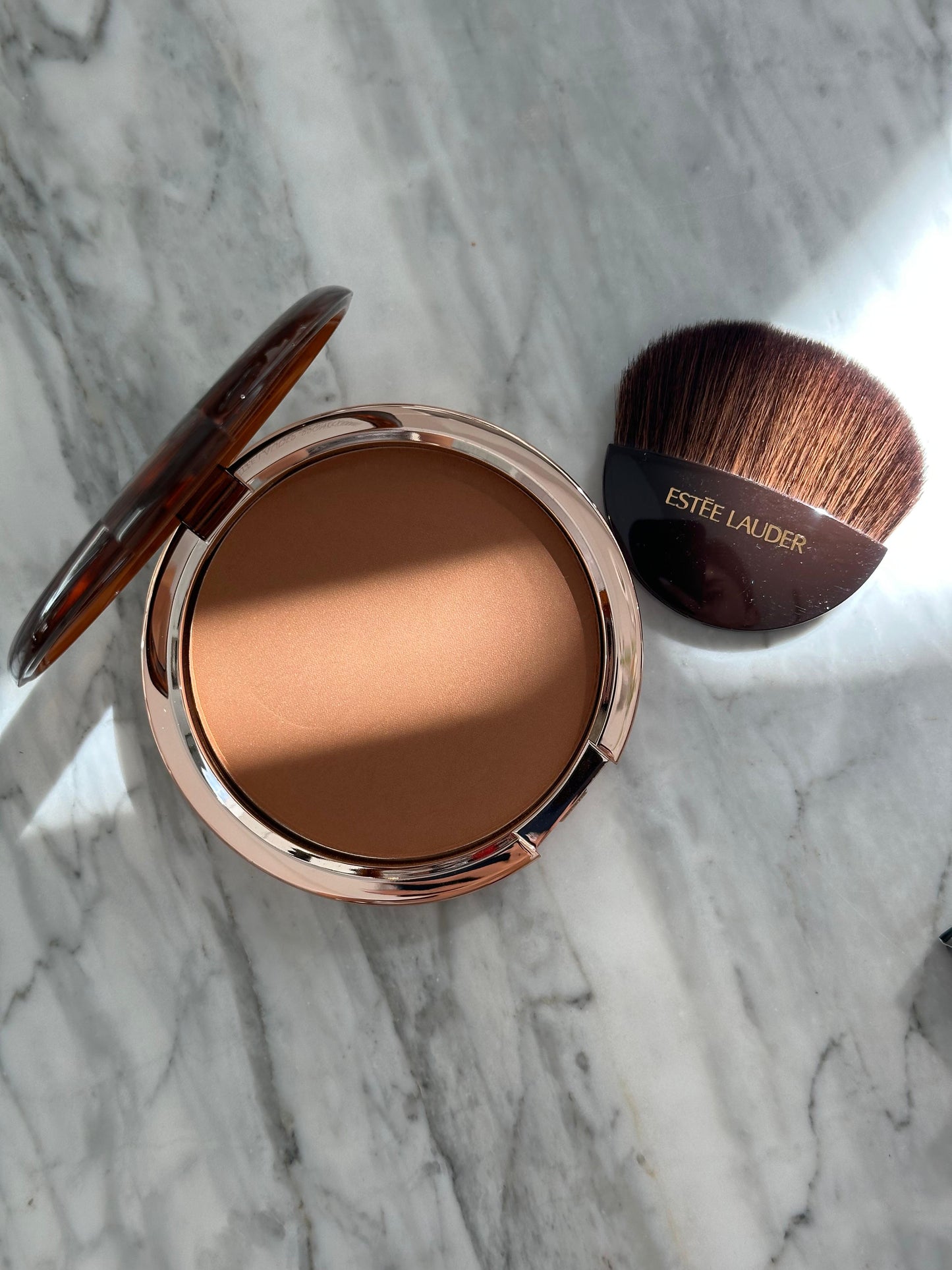 ESTÉE LAUDER Bronze Goddess (03)
Powder Bronzer