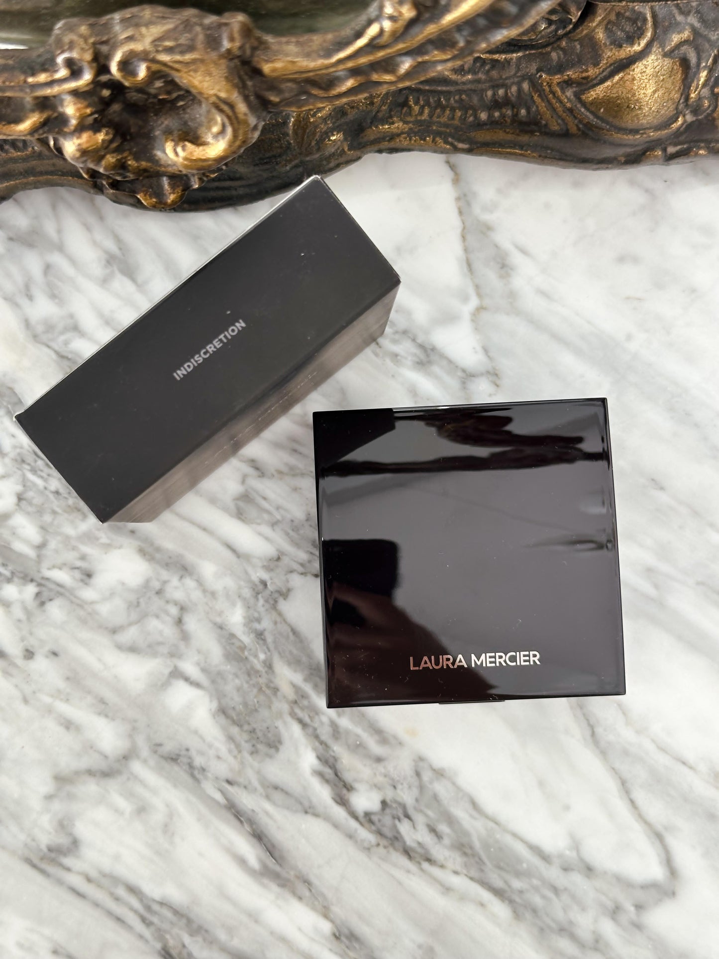 LAURA MERCIER Face Illuminator Highlighting Powder