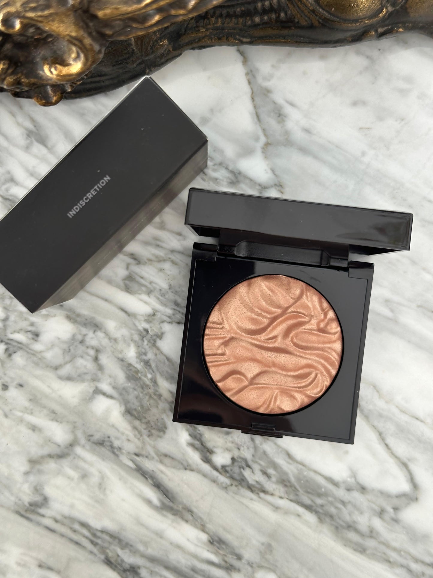 LAURA MERCIER Face Illuminator Highlighting Powder