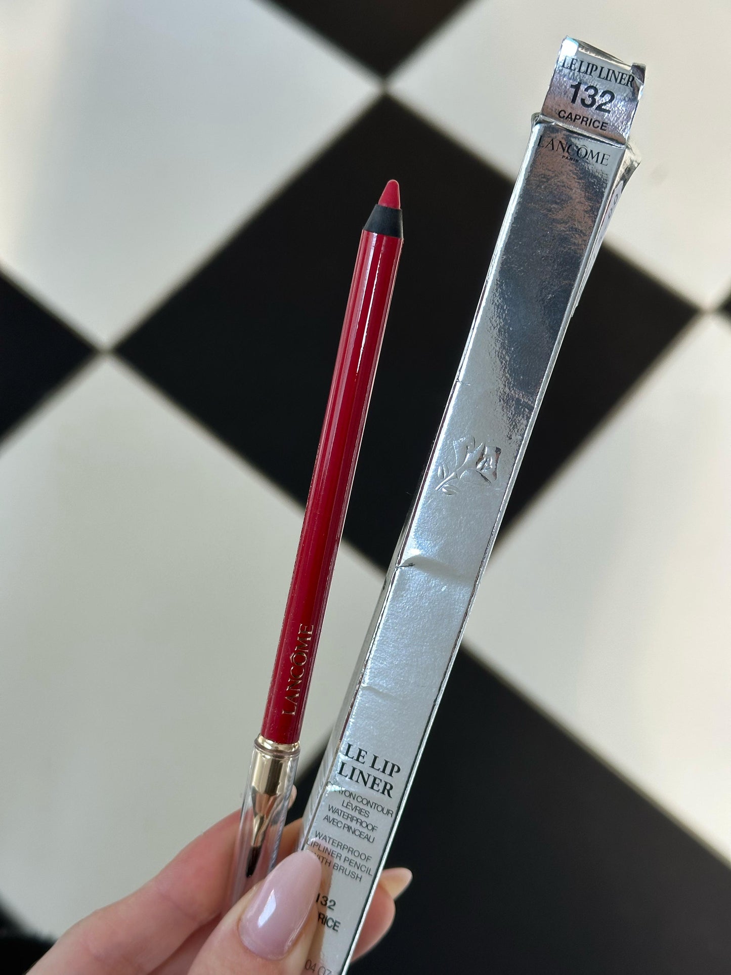 LANCÔME Le Lip Liner Pencil
Waterproof & Smudge-Resistant (132)