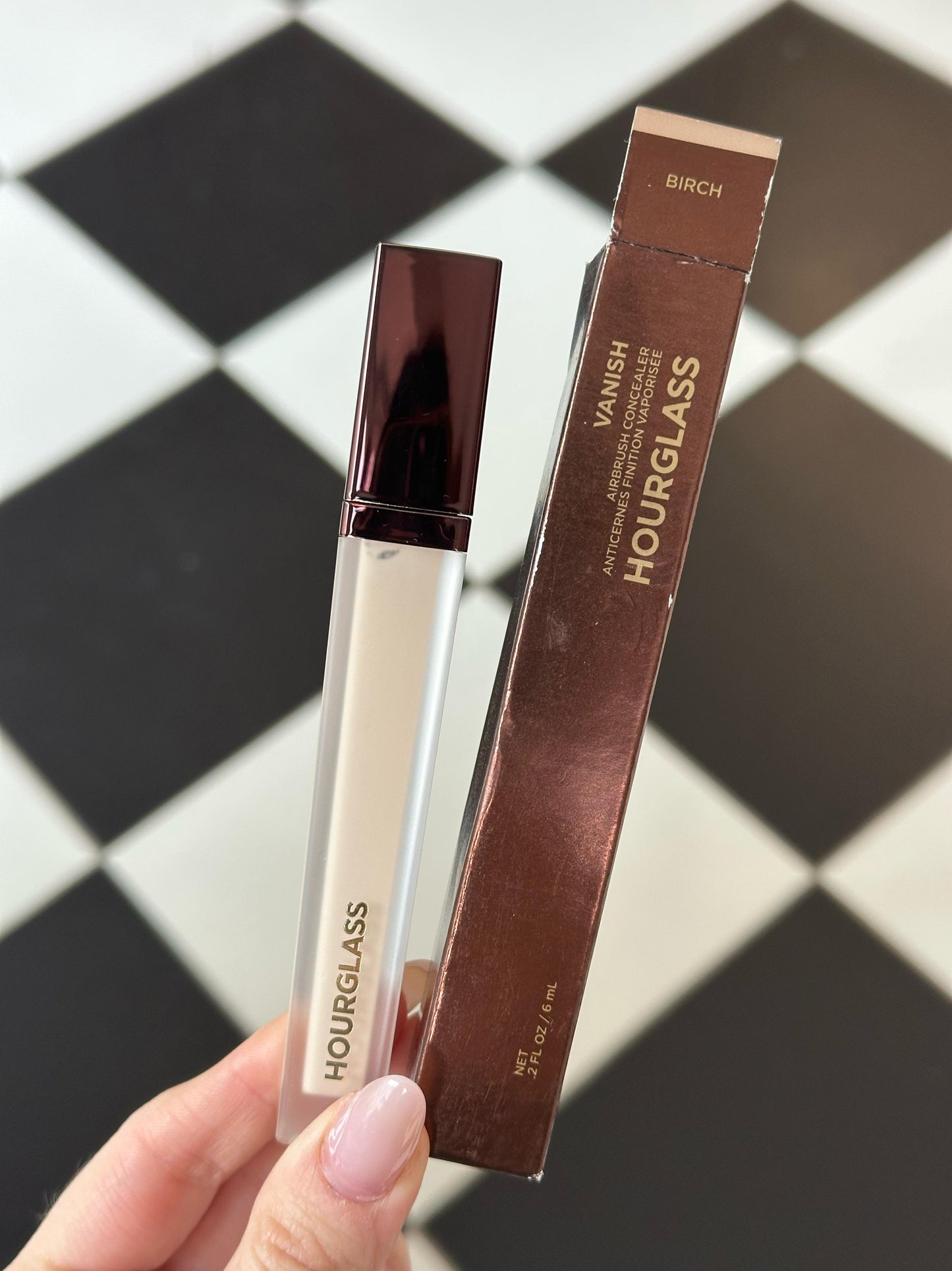 HOURGLASS Vanish™ Airbrush Concealer