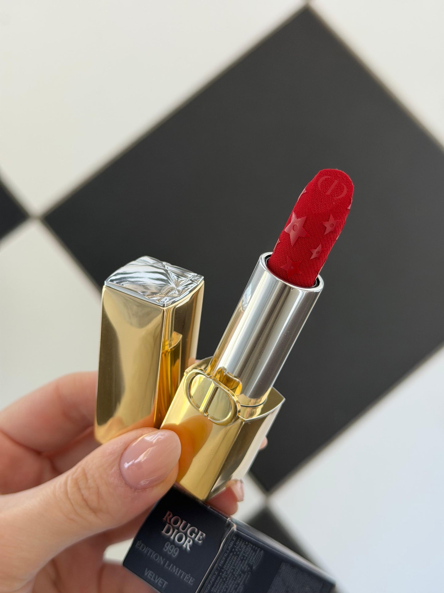 DIOR Rouge Dior - Limited Edition
Couture Color Lipstick (999 Velvet) - Hydrating and Longwearing