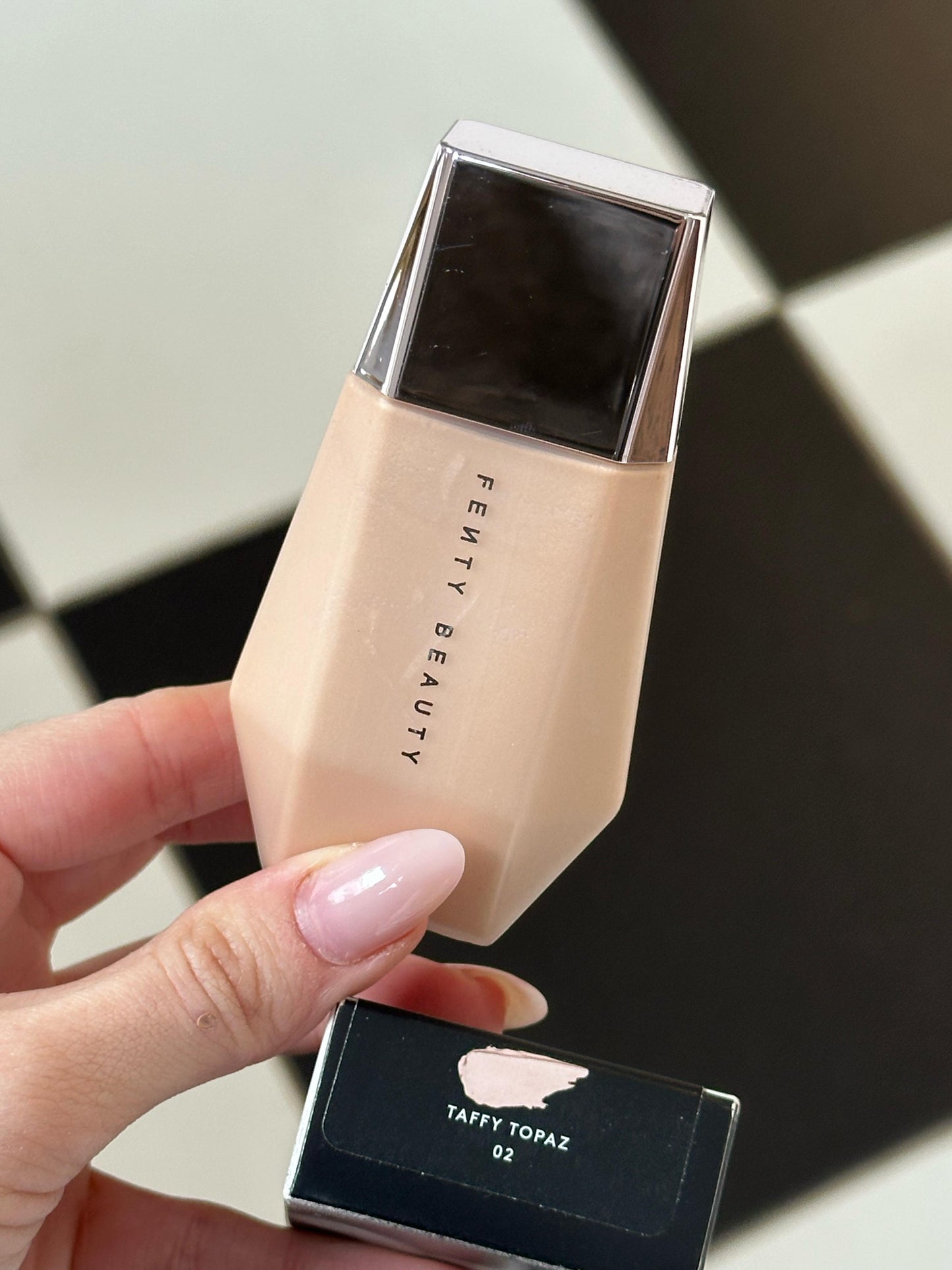 FENTY BEAUTY Eaze Drop'Lit
All-Over Glow Enhancer (02)
