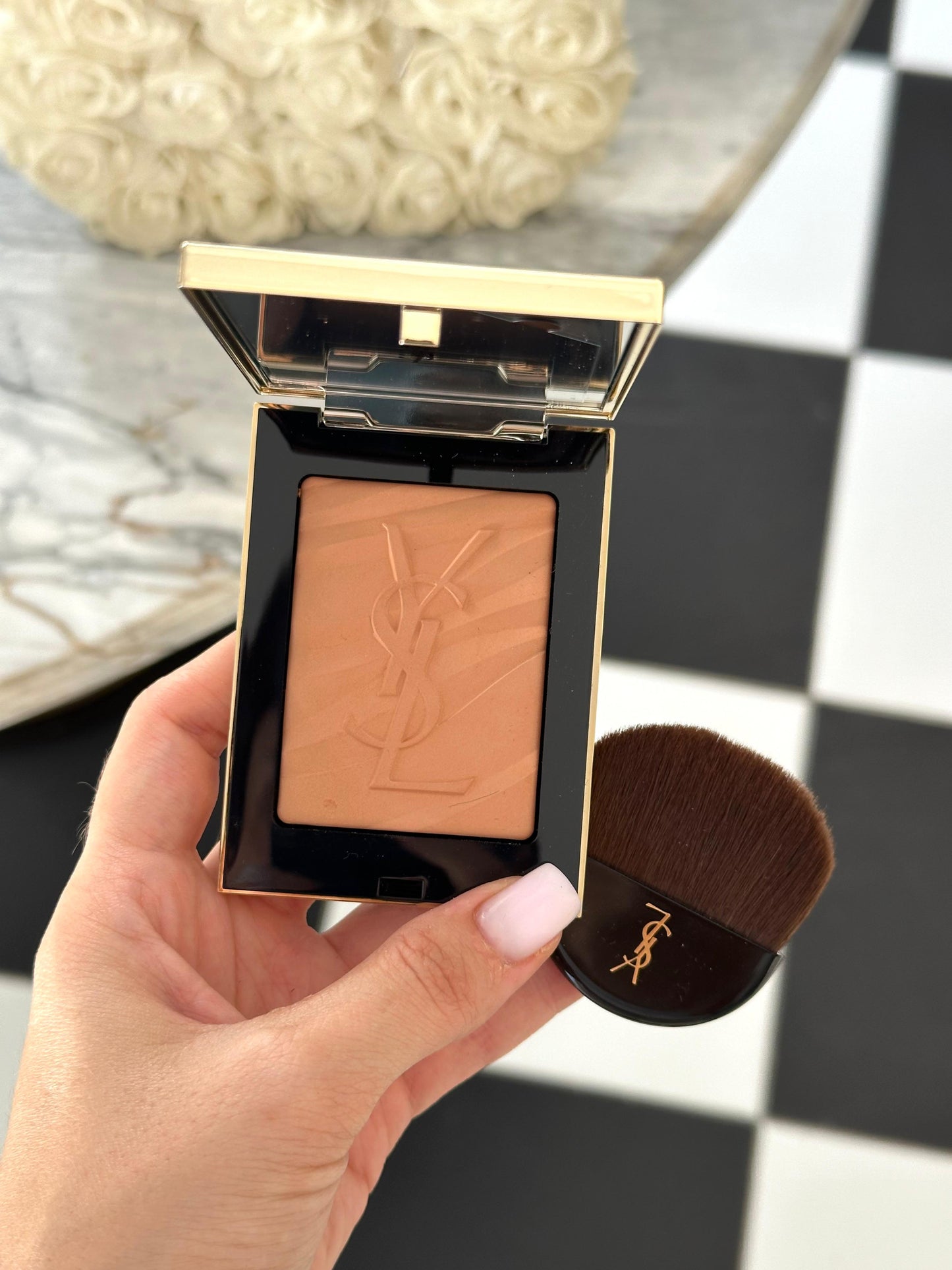 YSL Les Sahariennes Bronzing Stones Sun-Kissed Glow Creator
