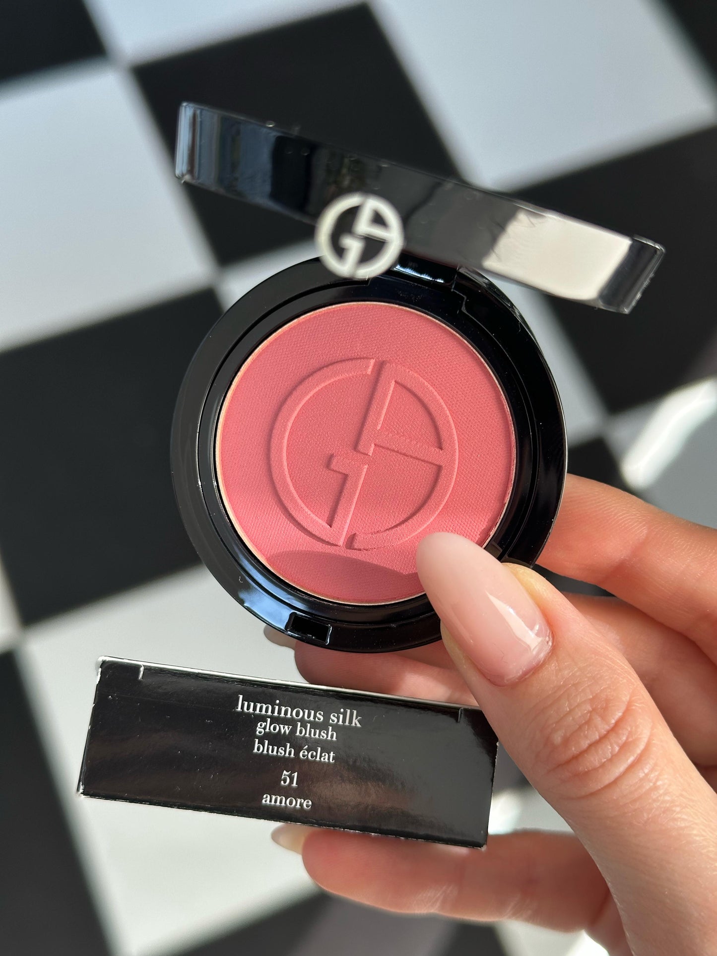 ARMANI Luminous Silk Glow Blush
Powder Blush For Natural Color & Glow (51)