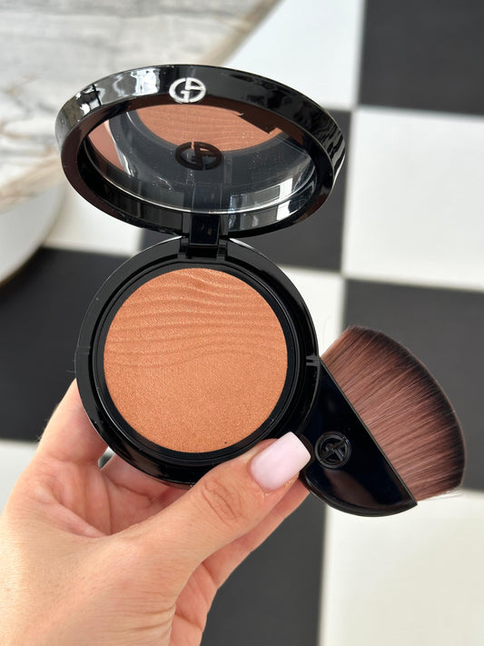 ARMANI Beauty
Italian Sun Summer Highlighting Fusion Powder - Bronze