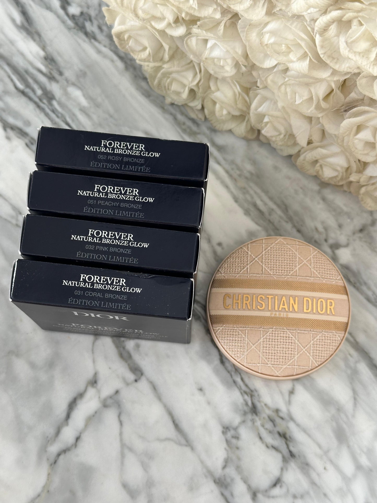 DIOR Forever Natural Bronze Glow - Limited Edition - Rosy Bronze
Radiant Healthy Powder Sun-Kissed Finish