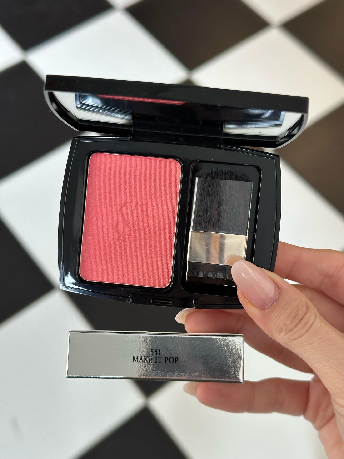 LANCÔME Blush Subtil Powder Blush
Oil-Free & Long-Lasting Color (541)