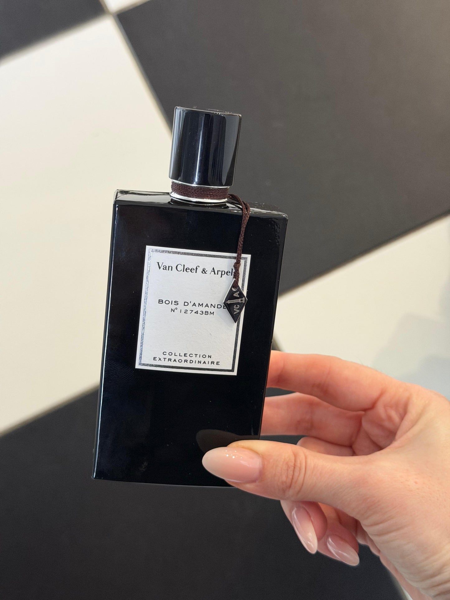 VAN CLEEF & ARPELS Bois D’Amande Eau De Parfum