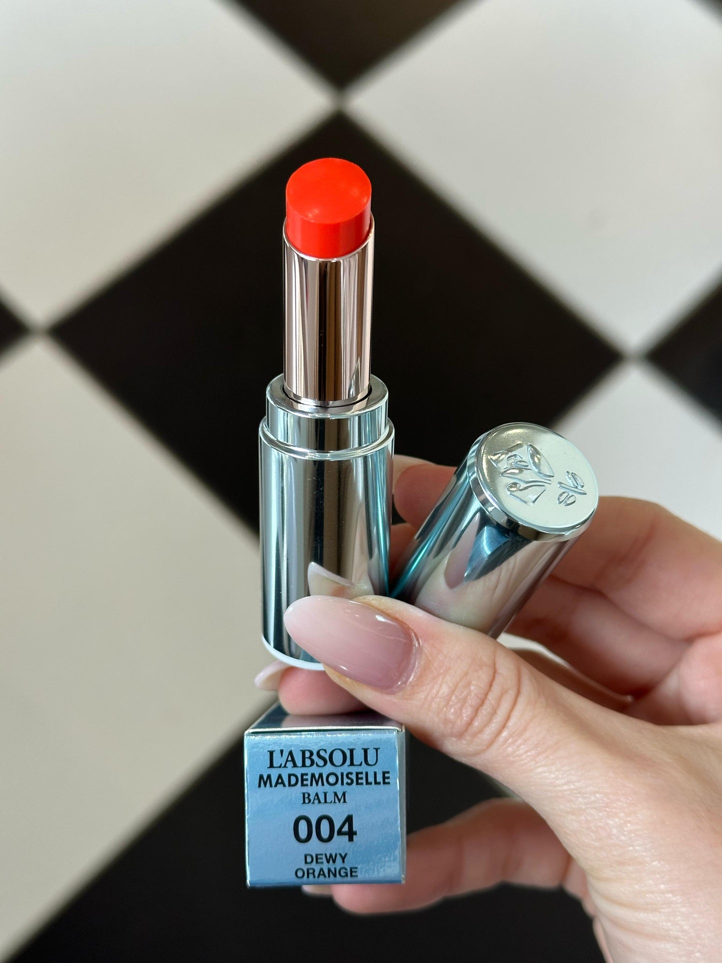 LANCÔME L'Absolu Mademoiselle Balm Plumping Effect
Tinted Hydrating Lip Balm (004)