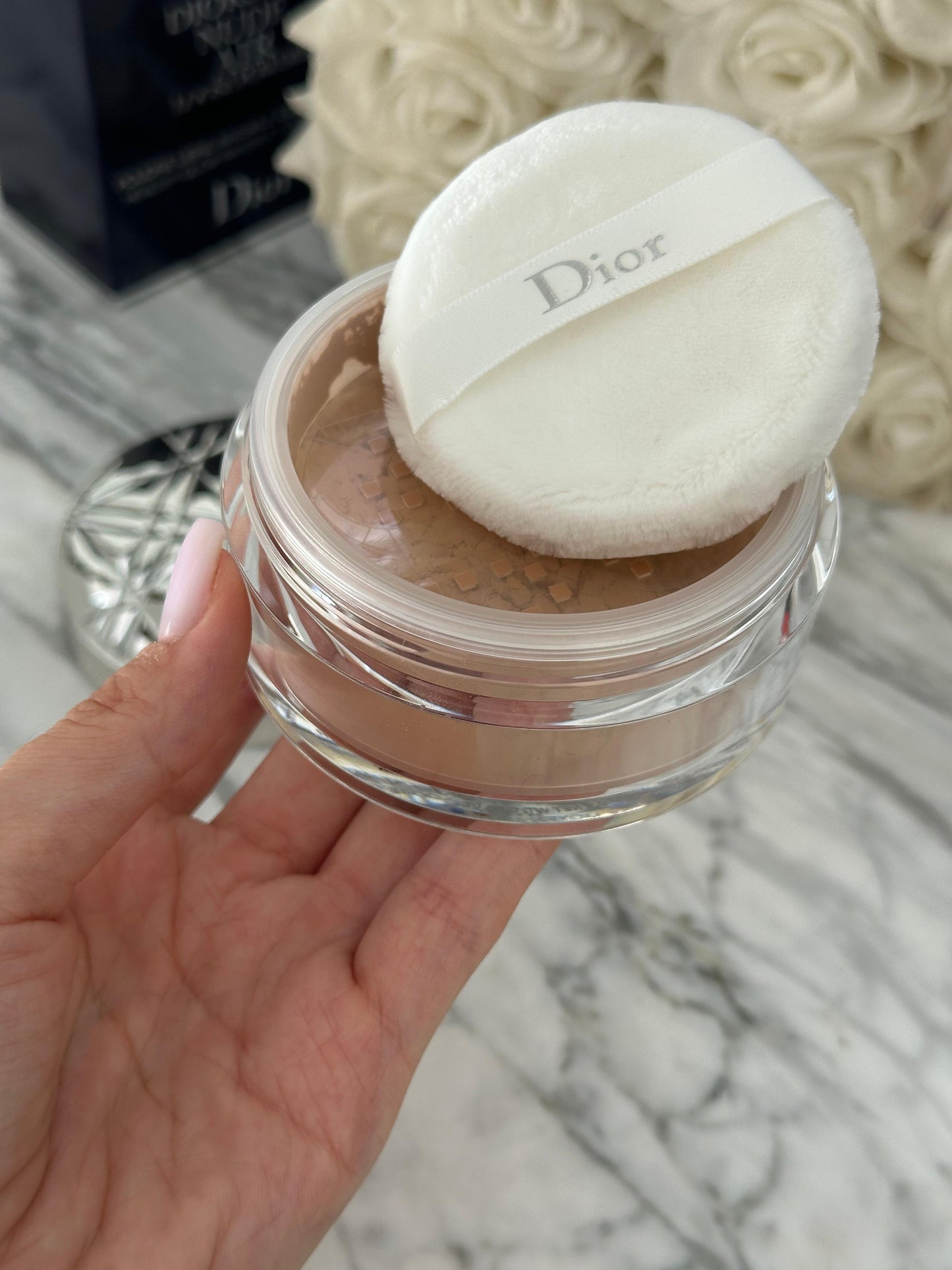 DIOR Diorskin Nude Air Loose Powder
Healthy Glow Invisible