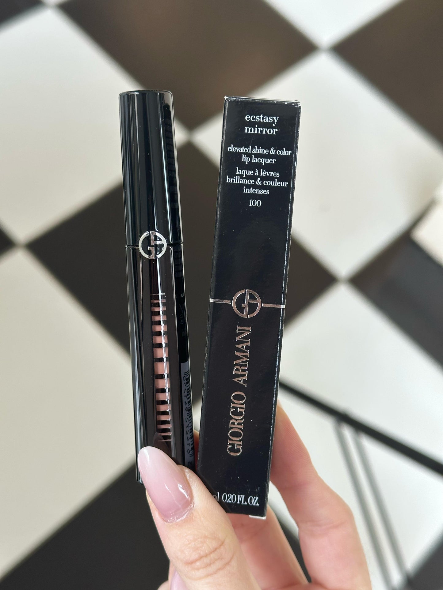 ARMANI Ecstasy Mirror Lip Gloss (100)
Full-Coverage, High-Shine