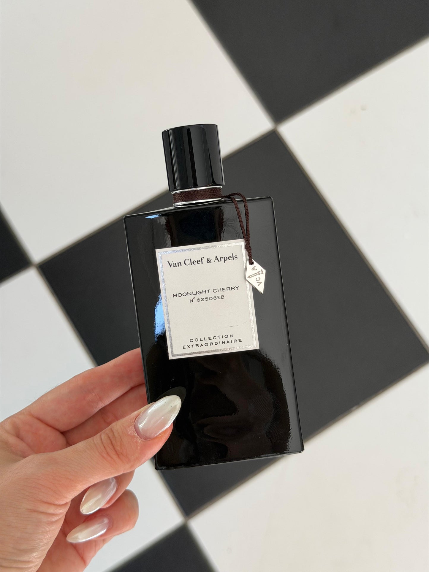VAN CLEEF & ARPELS Moonlight Cherry Eau De Parfum - Collection Extraordinaire
