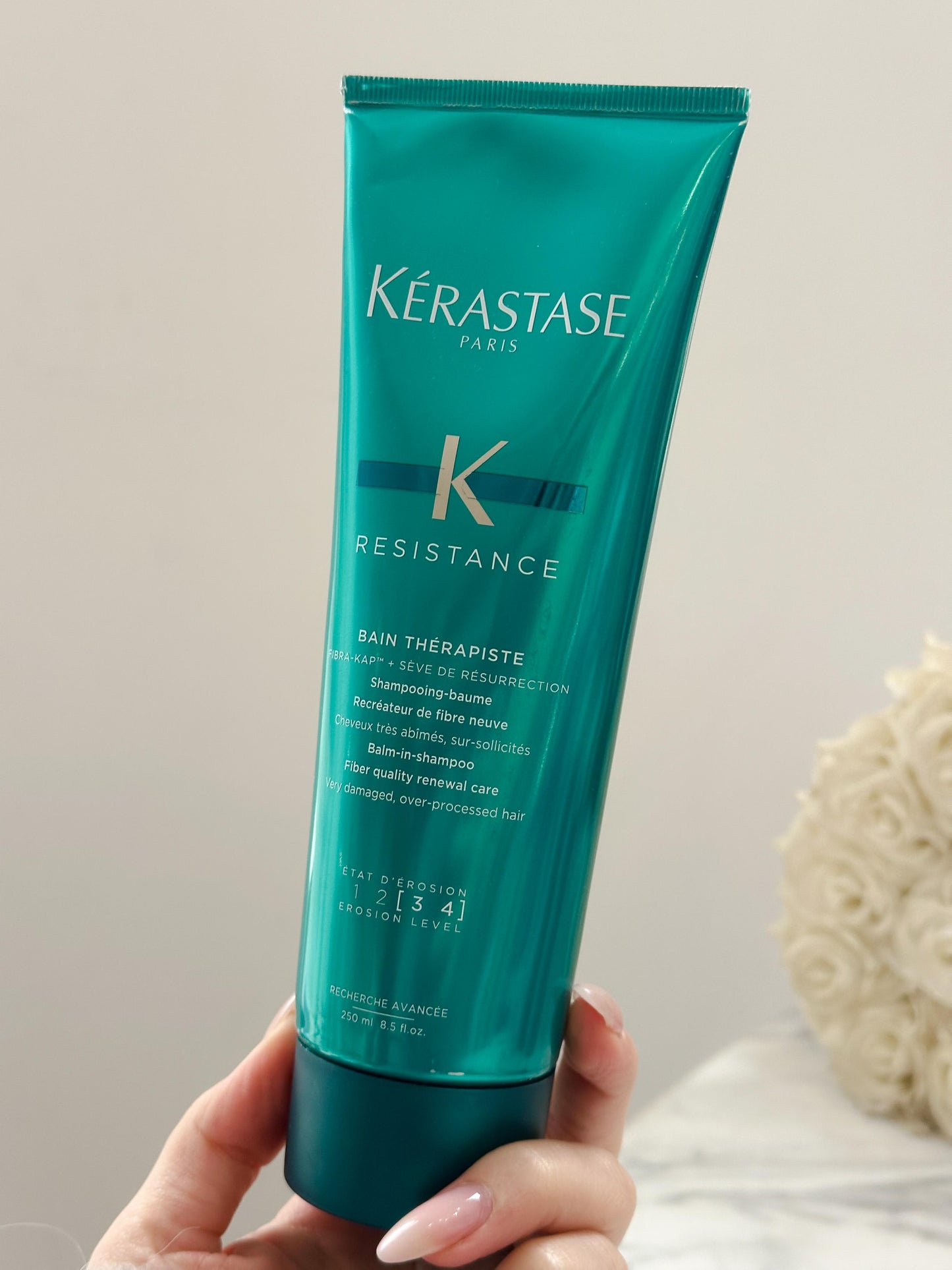 KÉRASTASE Resistance
Bain Thérapiste Shampoo
Very Damaged Hair