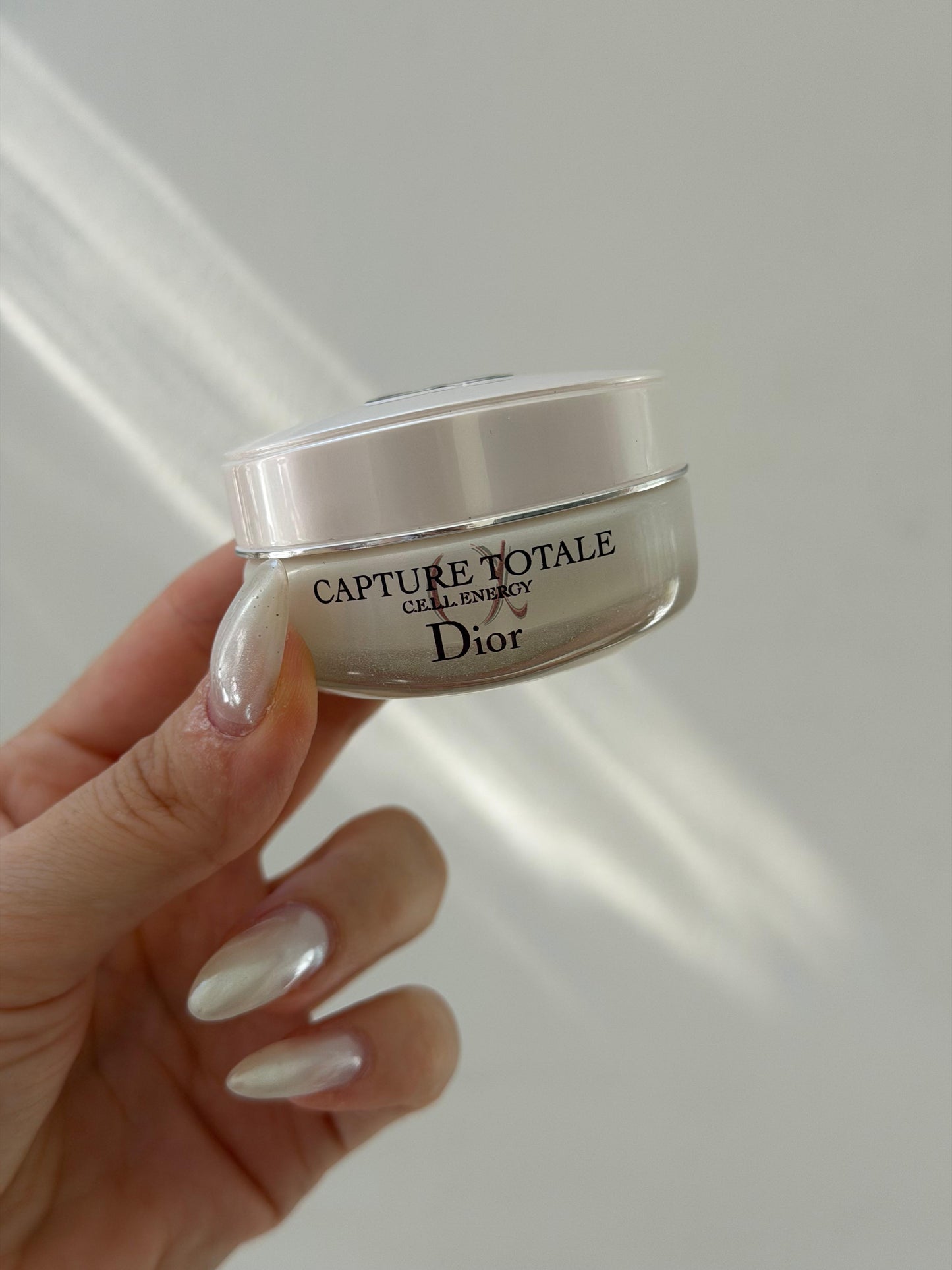 DIOR Capture Totale Super Potent Rich Creme C.E.L.L. Energy
Global Age-Defying Rich Creme - Intense Nourishment & Repair