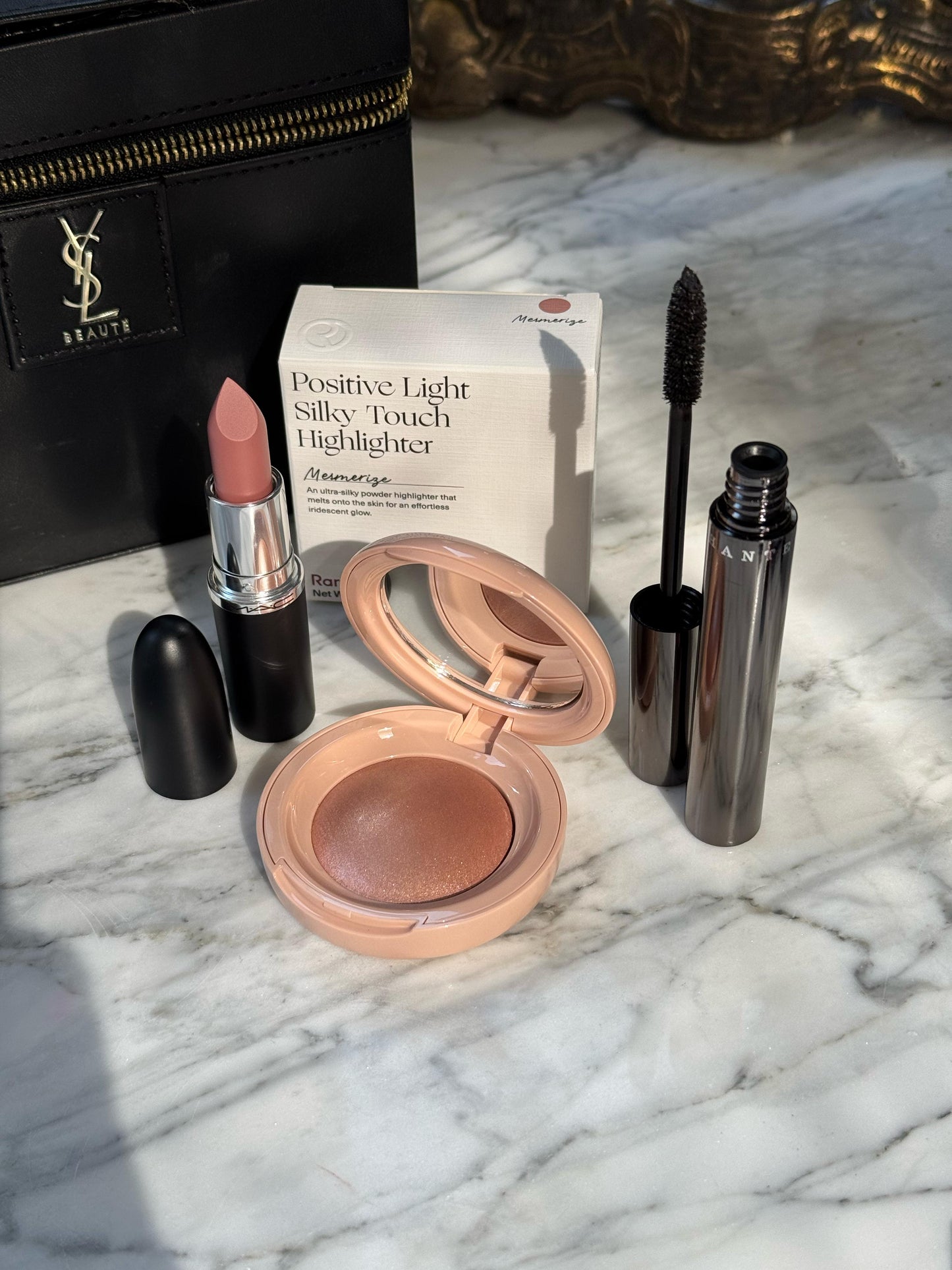MAC Lipstick + RARE Highlighter + CHANTECAILLE Mascara Set 5.000ALL